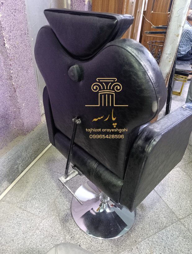 صندلی اصلاح مردانه مدل گلایل با روکش چرم مشکی ضدخش