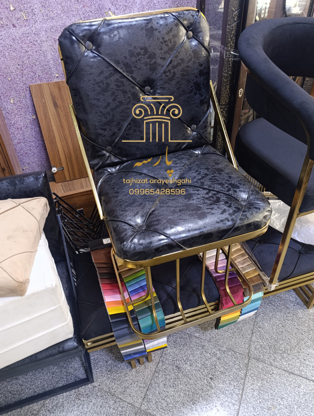 نیمکت انتظار فلزی تک نفره چرم خارجی فلز آبکاری شده